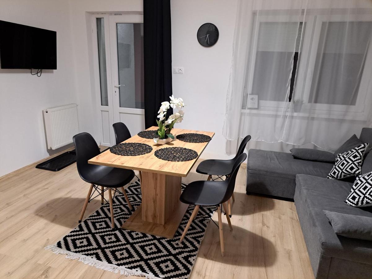 Bereg Szive Apartman Vasarosnameny Ngoại thất bức ảnh