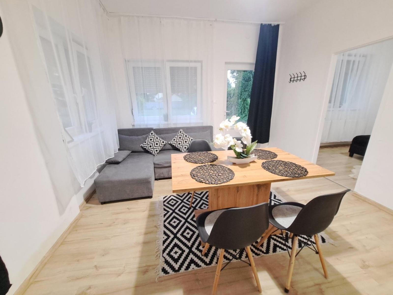 Bereg Szive Apartman Vasarosnameny Ngoại thất bức ảnh